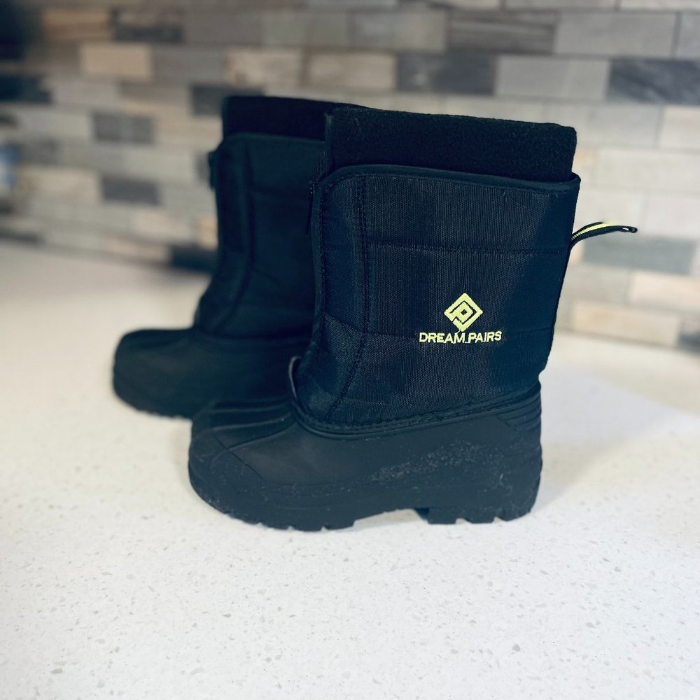 Youth Dream Pairs Waterproof Snow Boots - Size 1Y